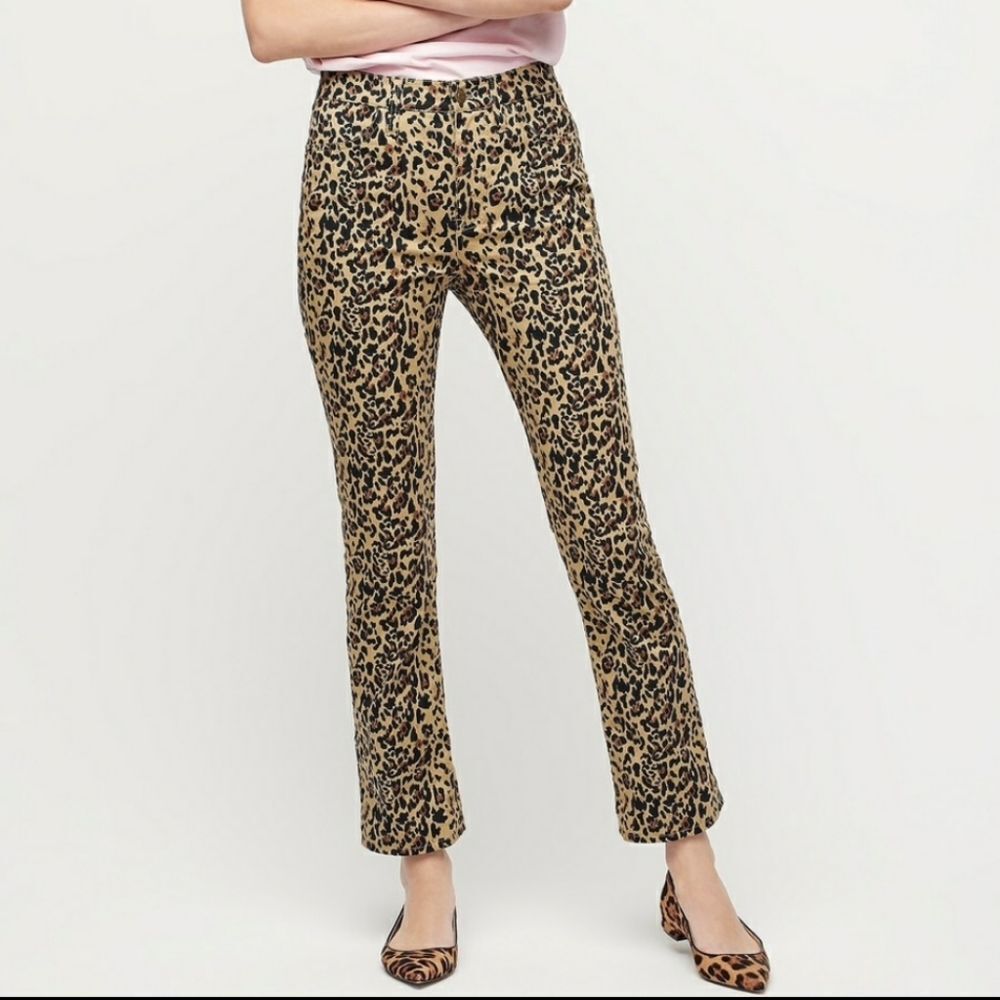 J. Crew Kickout Crop Mob Wife Pants in Leopard Sz 28